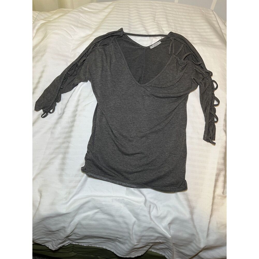 Elesol Womens Gray Lace Up Sleeve Top Medium V Neck Casual Stretch Blouse